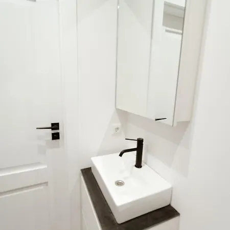 New Modern And Cozy In The Old Town * 빌뉴스